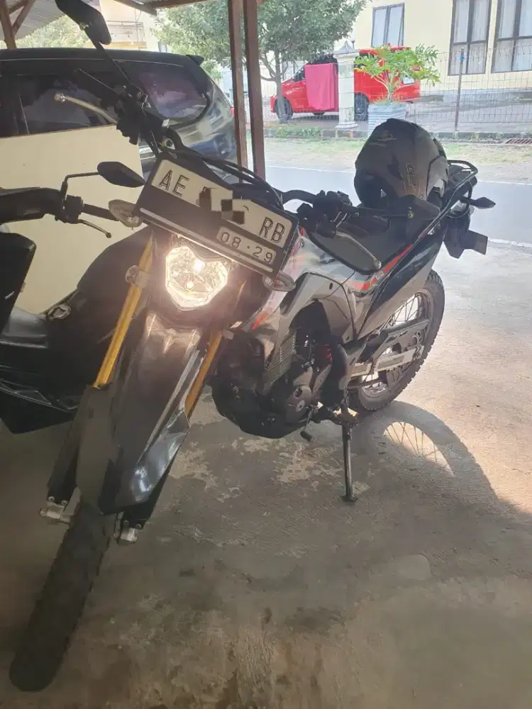 DIJUAL CRF 150 L TAHUN 2021 ( TERAWAT JARANG DIPAKAI)