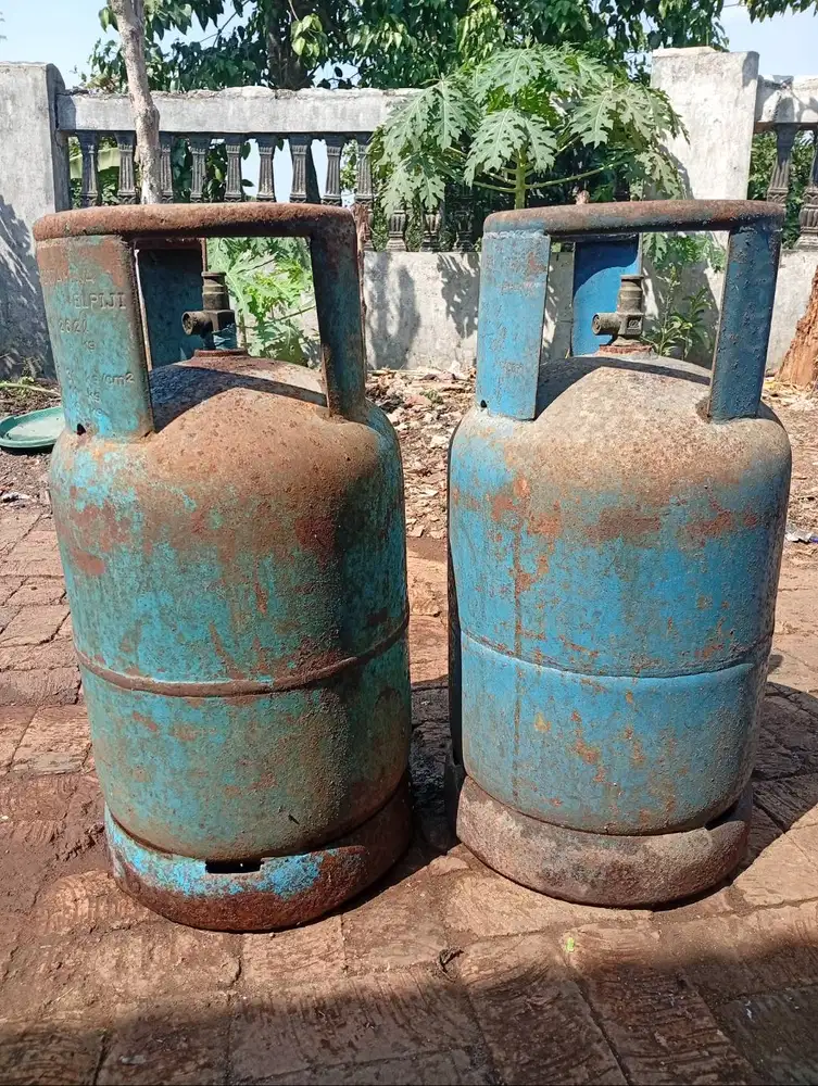 Dijual Tabung gas 12 kilo 2 biji