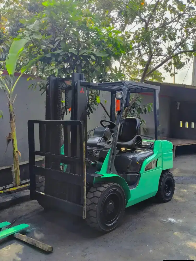 Forklift Mitsubishi 3 Ton,Matic,Tiang 3 Meter,Mesin S4S,Tahun 2019