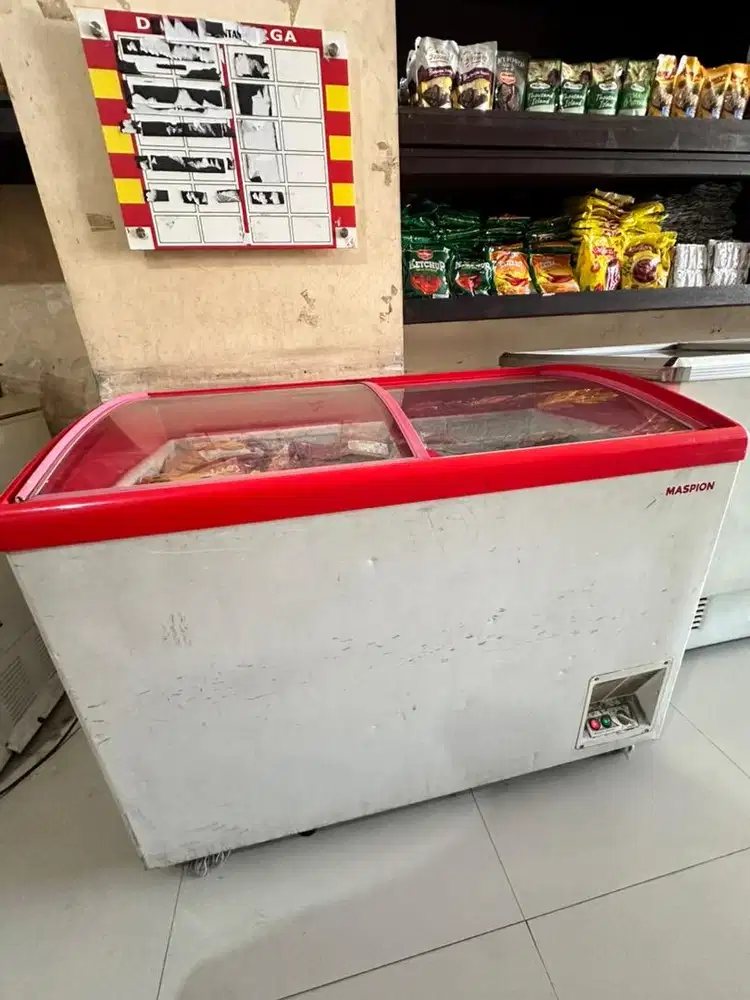 Maspion Freezer 300liter