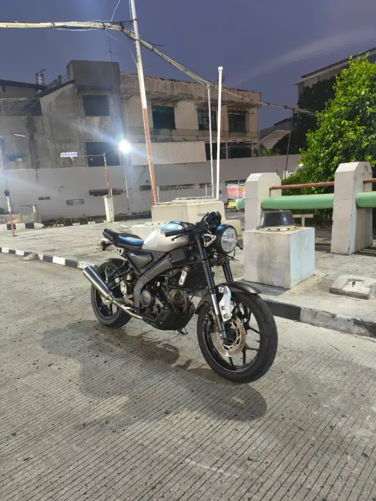 Yamaha XSR 155 2020 silver