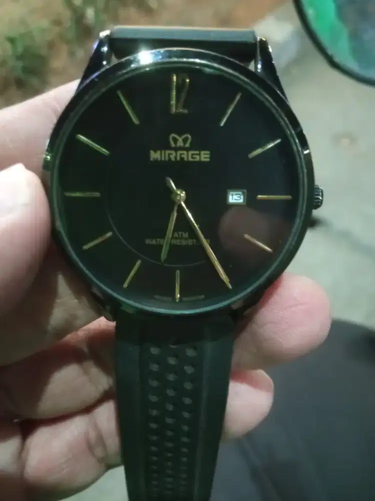Jam tangan pria mirage