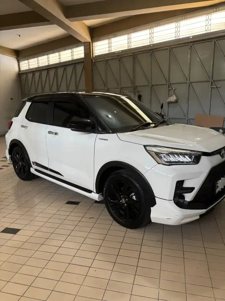 Raize 2023 AT TSS 1.0 Turbo GR Sport Two Tone Istimewa KM Rendah