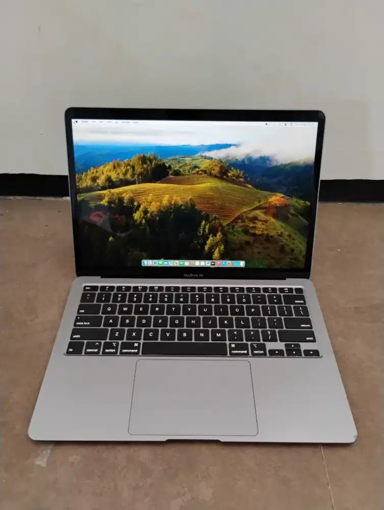 Macbook Air 13 Inch 2020 i3 8gb/256gb