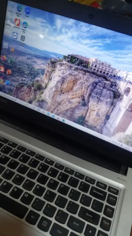 Lenovo IdeaPad 300-14ISK