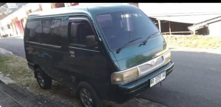 Jual mobil futura tahun 2000