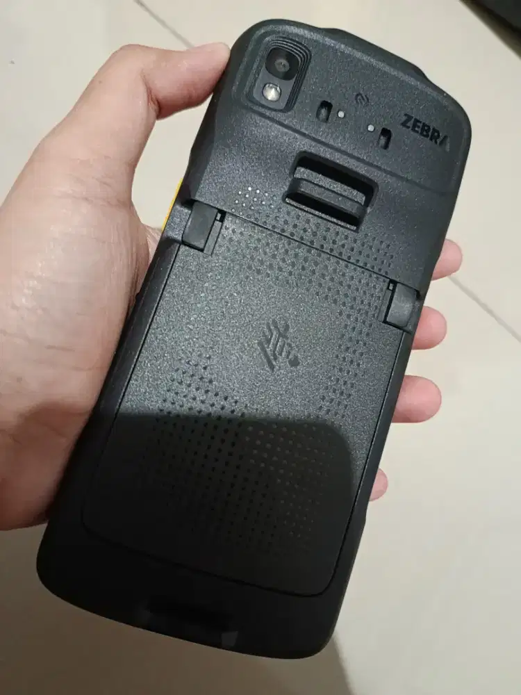 Zebra TC22 Mobile Computer / Handheld Barcode Scanner – Like New