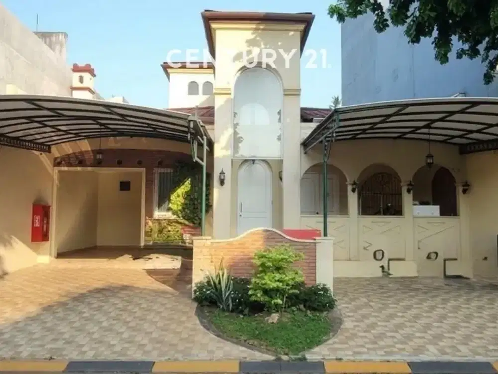 Dijual Rumah Siap Huni Dengan Kolam Renang Di Bintaro Sektor 9