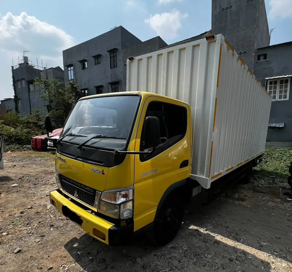 Truck Mitsubishi CDD Long box FE74 L - 125ps 6 Roda tahun 2022