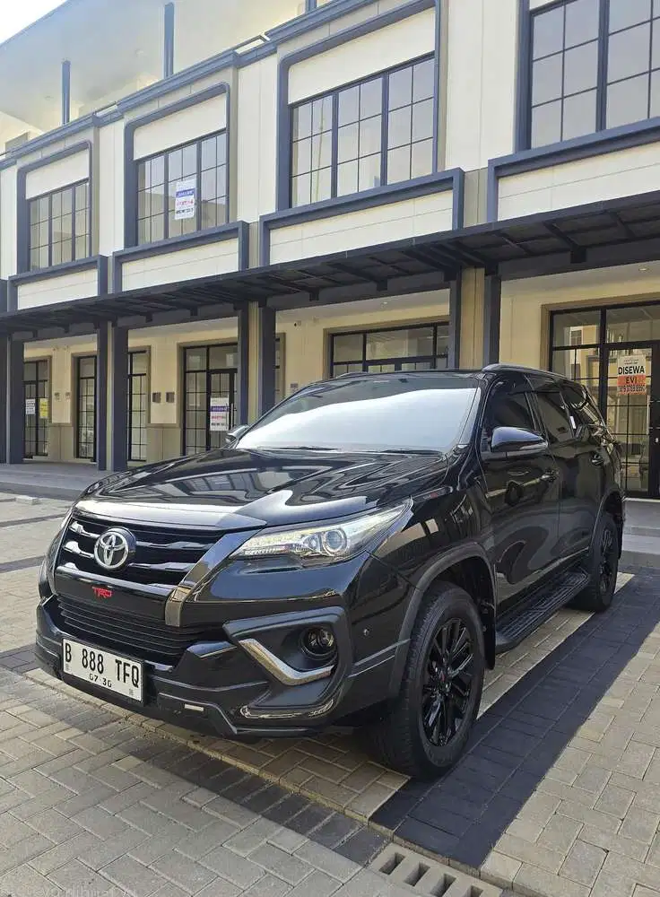 Toyota Fortuner VRZ TRD 2.4 A/T 2020