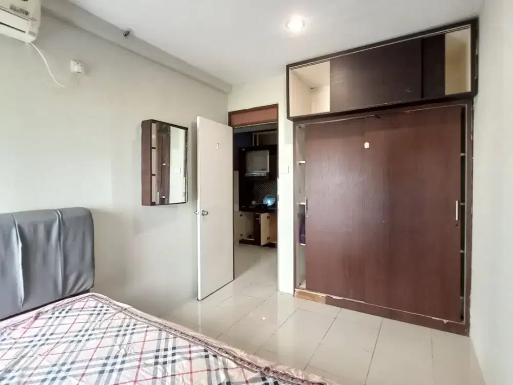 Disewakan Apartemen 2kamar Semi furnish lt 2 HOOK Luas khusus