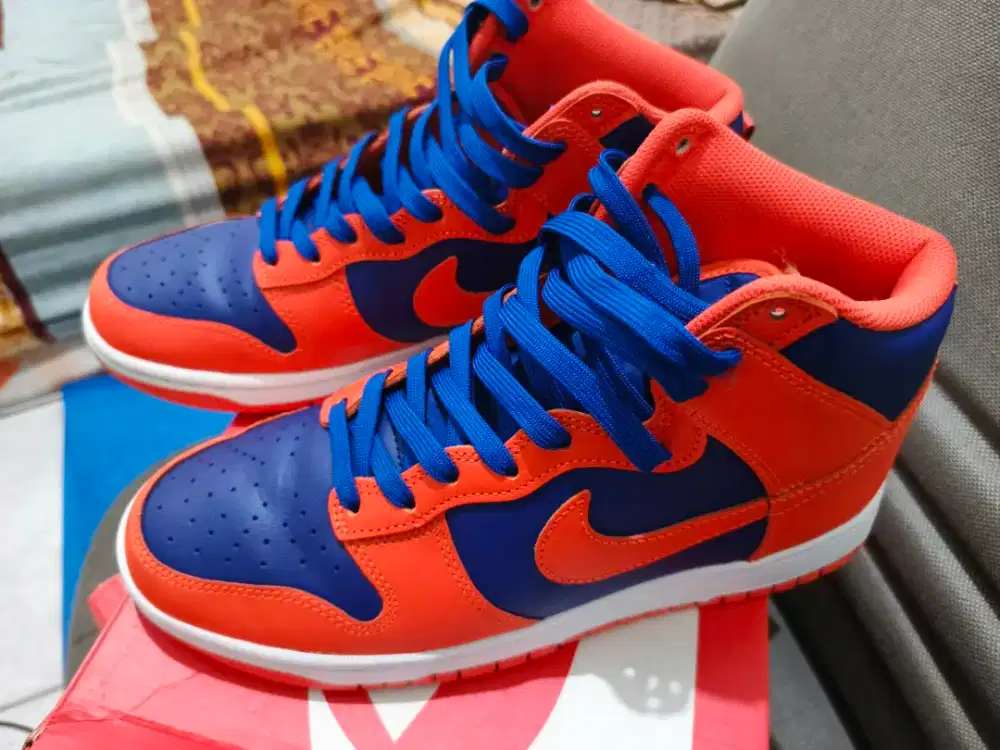 Sepatu olahraga Nike HQ ukuran 42-43