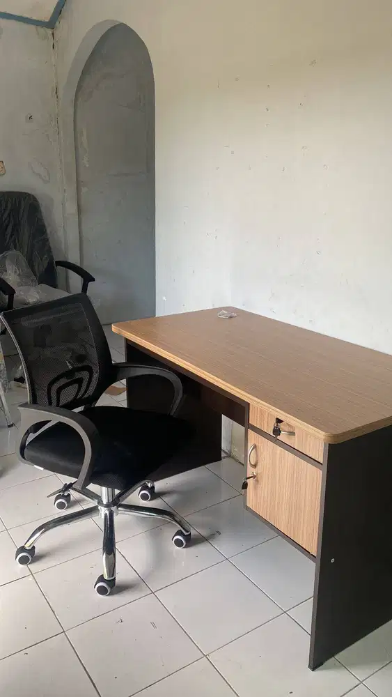 PROMO SET KURSI HYDROLIK DAN MEJA KERJA/KANTOR ACTIV SALE TERLARIS