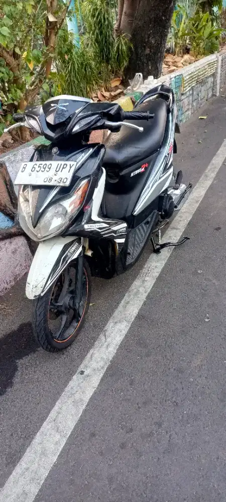 Yamaha Xeon 2010 Karbu