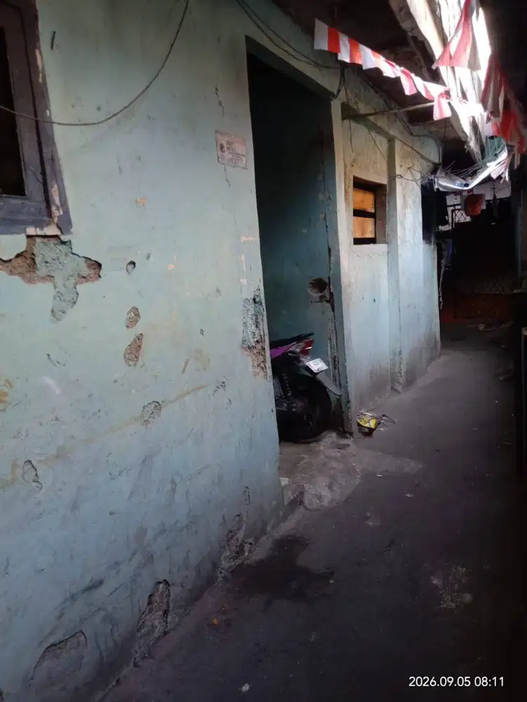 Dijual Kontrakan/Kost-an 41 Kamar