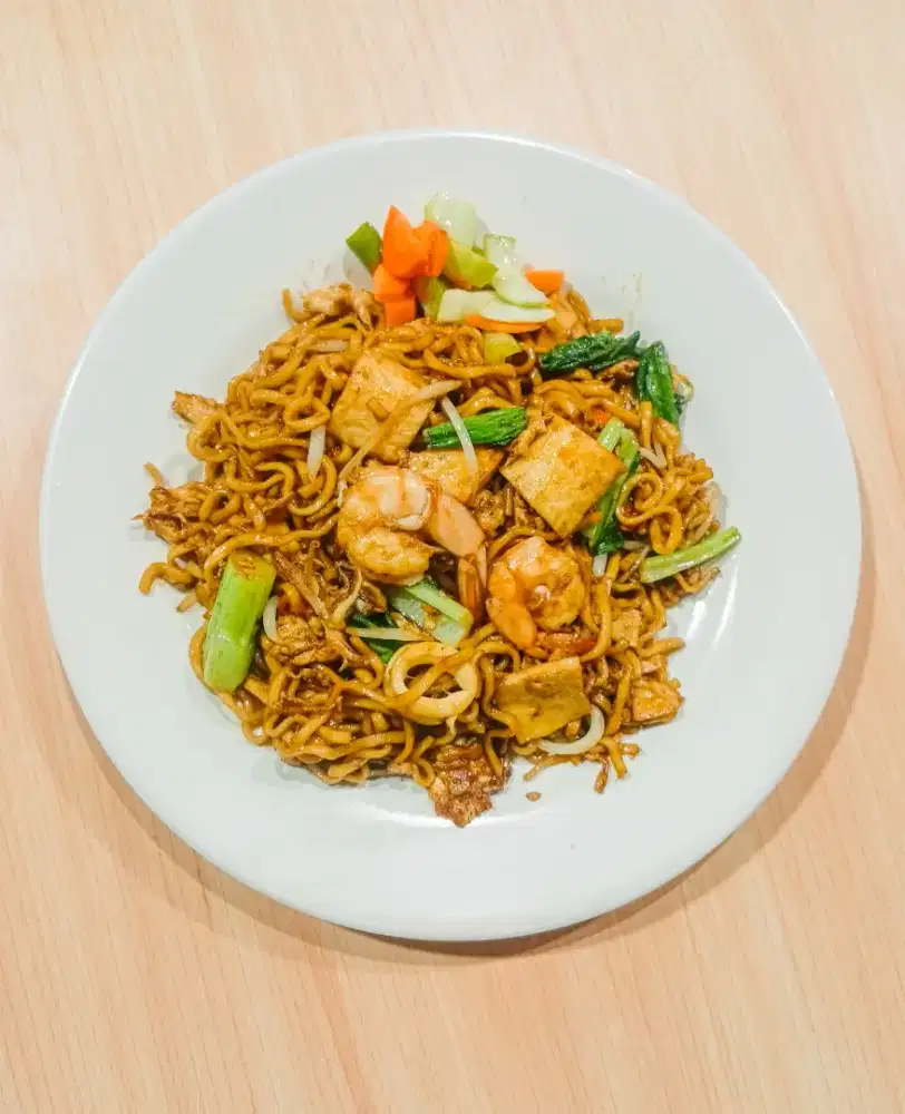 Koki nasi goreng, Helper, Crew resto