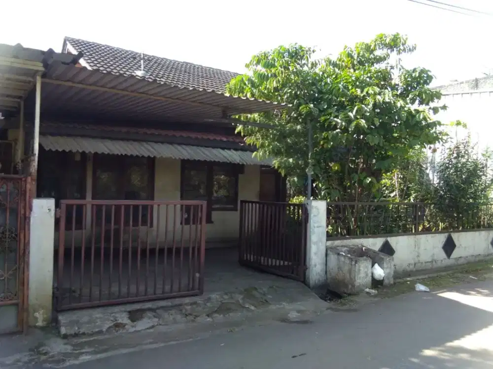 Dijual Cepat Rumah Nyaman Aman Minimalis Lokasi Strategis di Kopo Permai Ii Bandung