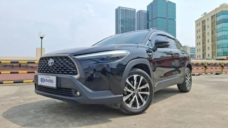 Garansi 1 Th - Toyota Corolla 1.8 Cross Hybrid Bensin-AT 2023 Hitam
