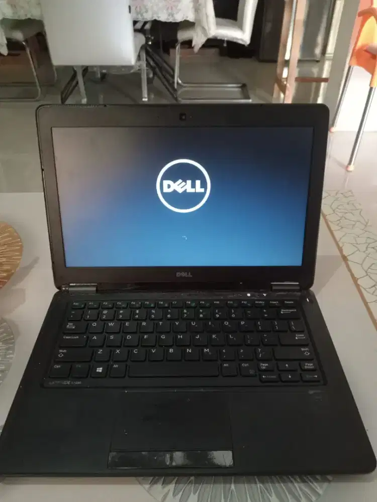 Laptop dell e7250