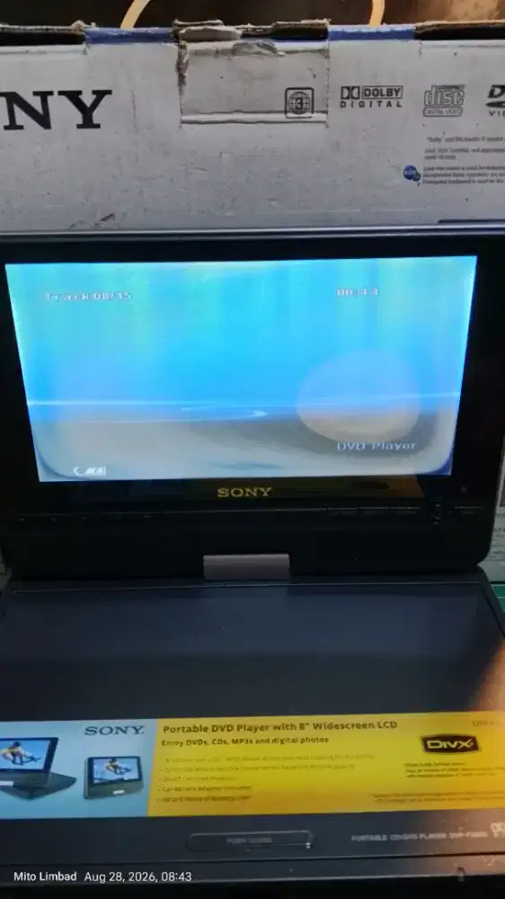 DVD portabel. Sony minus layar polaris
