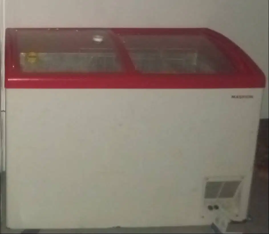 Dijual Freezer siap pakai