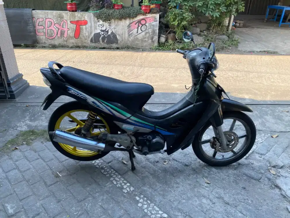 Kawasaki blizt THN 2003 plat AB kota