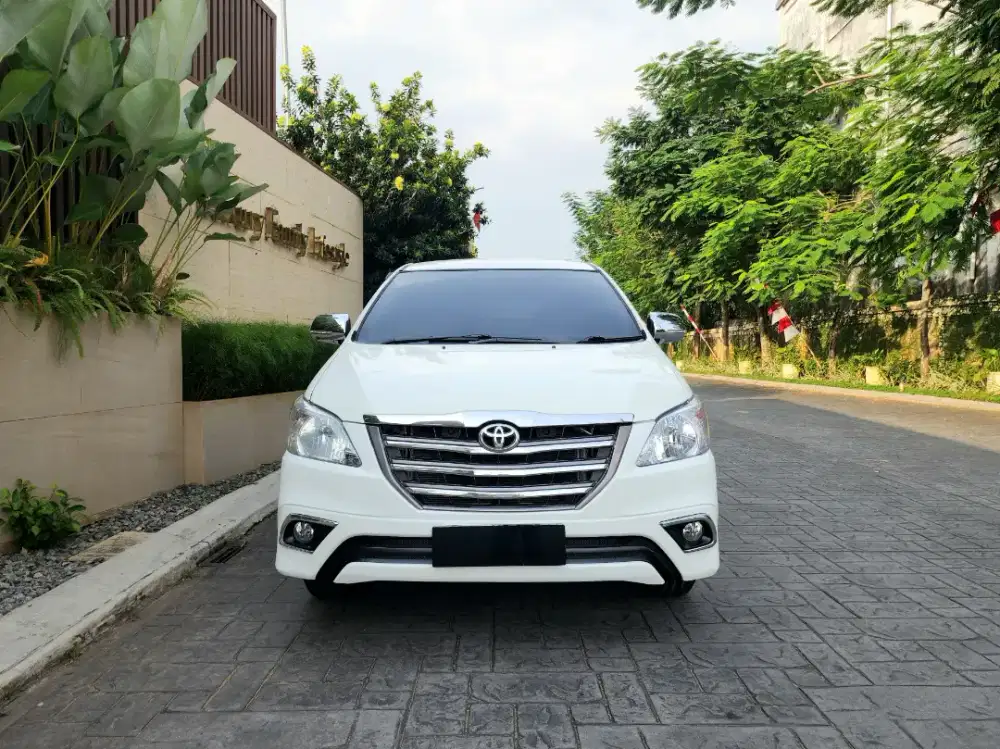 Toyota Innova 2.0 E Matic 2014