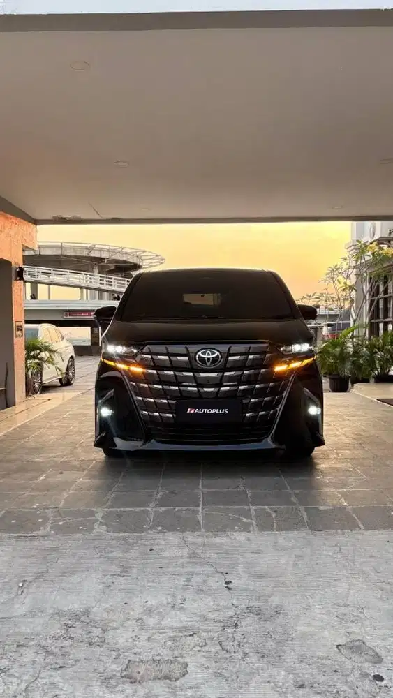 Km 4rb Toyota Alphard 2.5 G Hybrid 2024