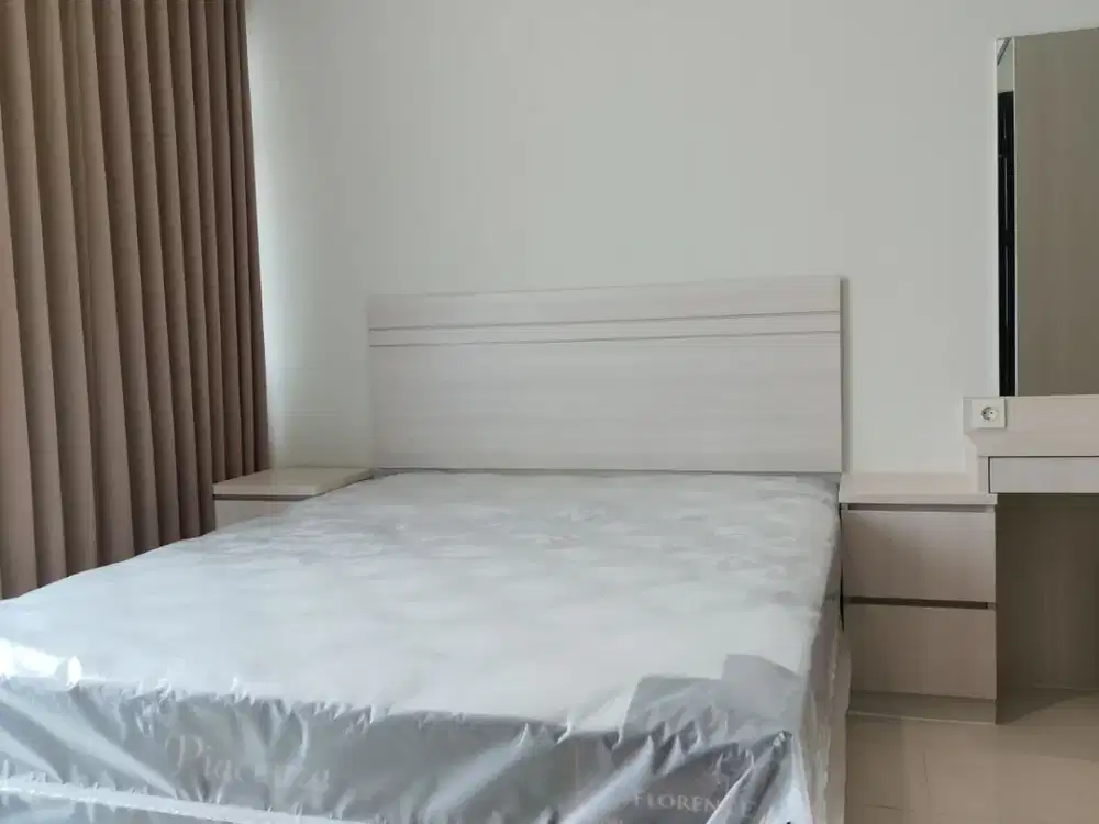 Apartemen Puri Mansion 2+1Br Full Furnish View Pool