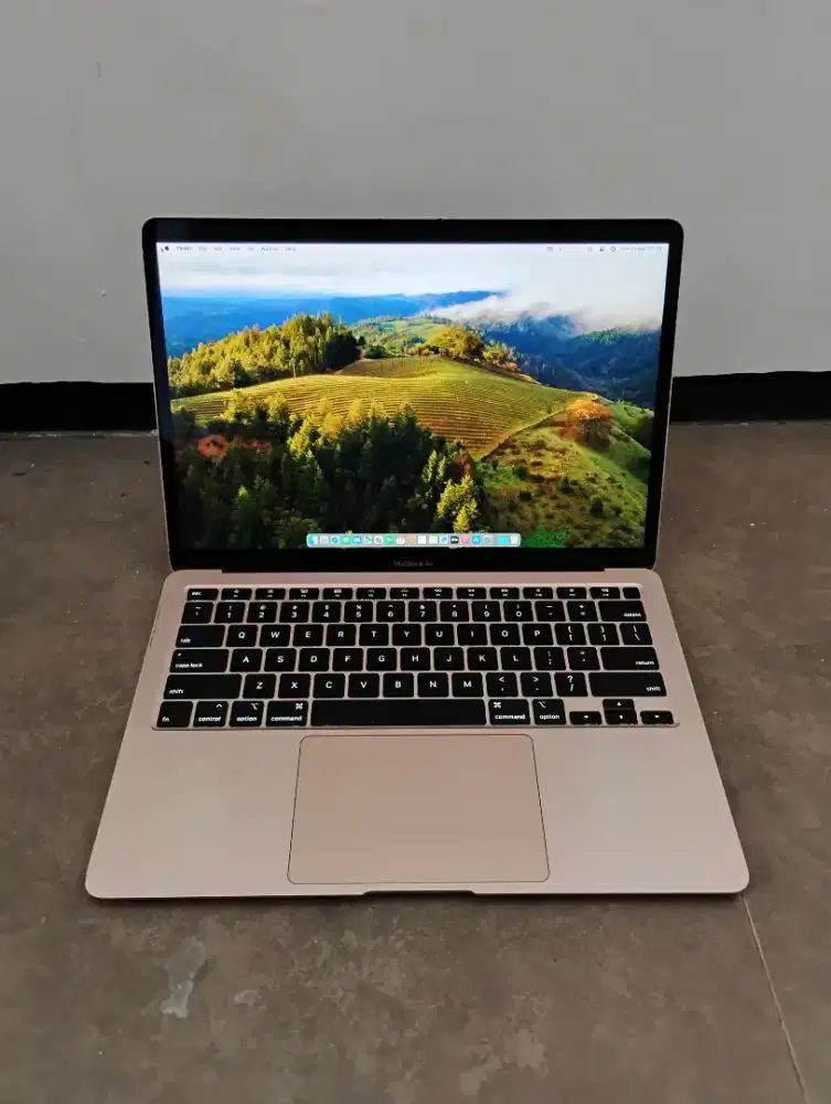 Macbook Air 13 Inch 2020 i5 8gb/512gb