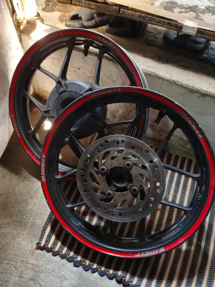 VELG DEPAN BELAKANG VARIO 125