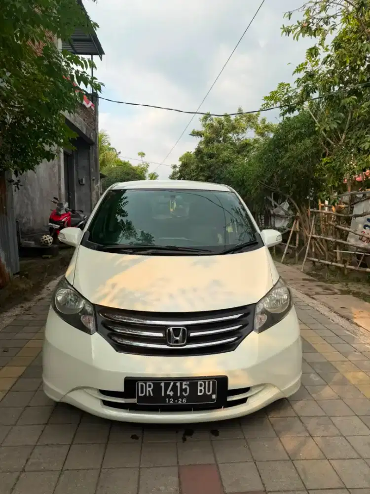 Honda Freed PSD 2011, DP 25 jt