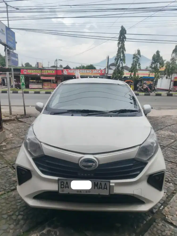 Daihatsu Sigra 1.0 M/T MC 2025 Putih
