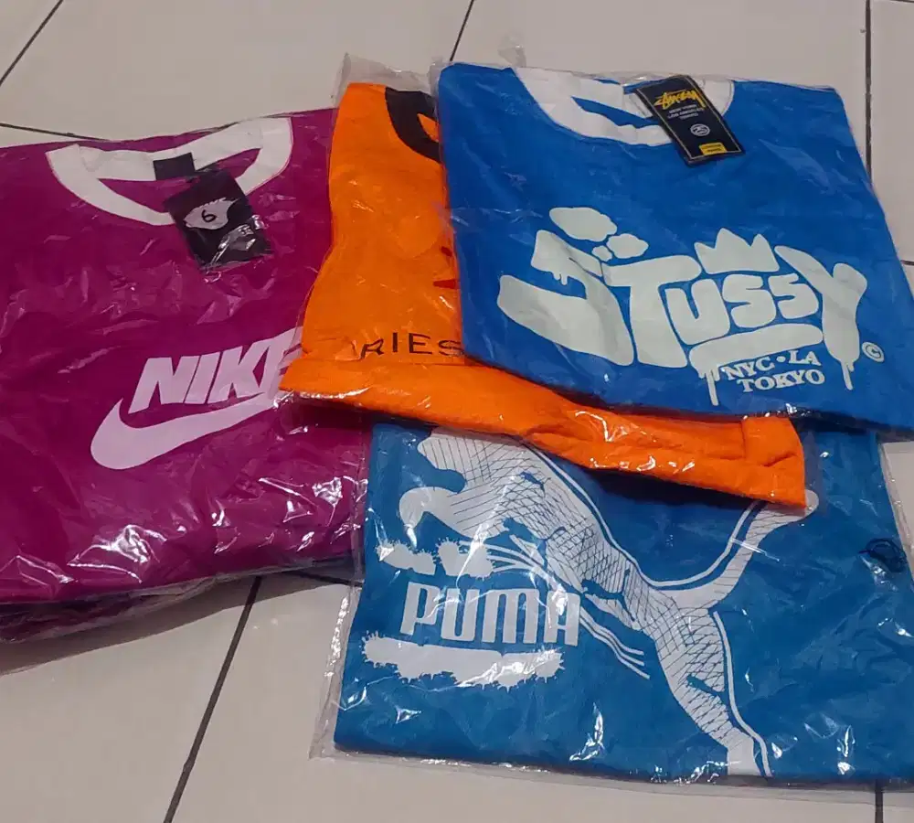 Kaos olah raga pria wanita