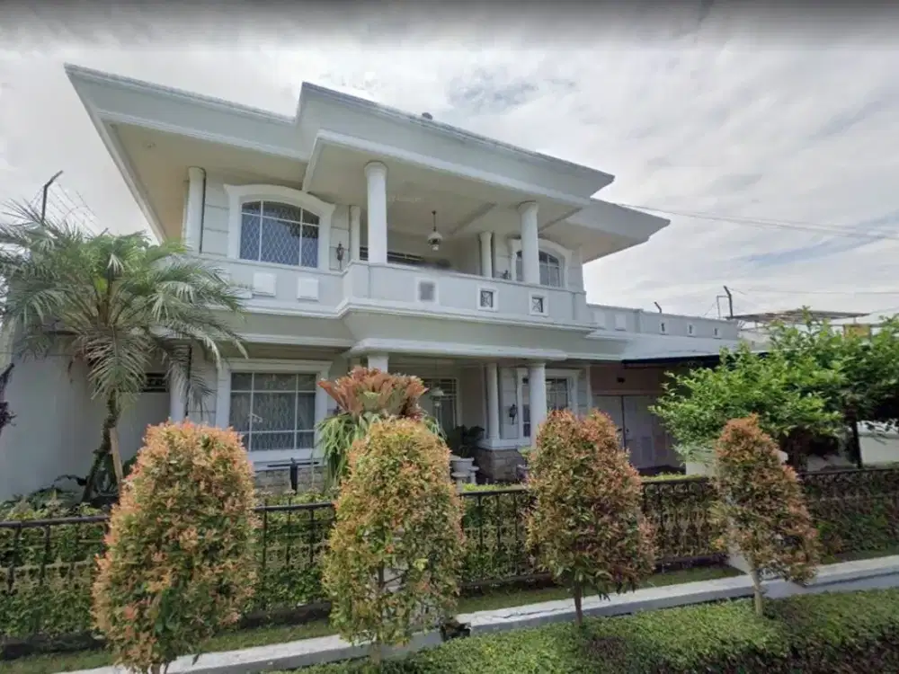 Dijual Rumah Mewah Full Furnished Dua Lantai di Cigadung Dekat Rumah Botol