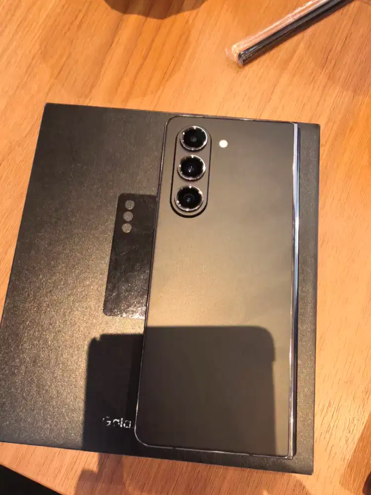 Samsung Galaxy Z Fold 5
