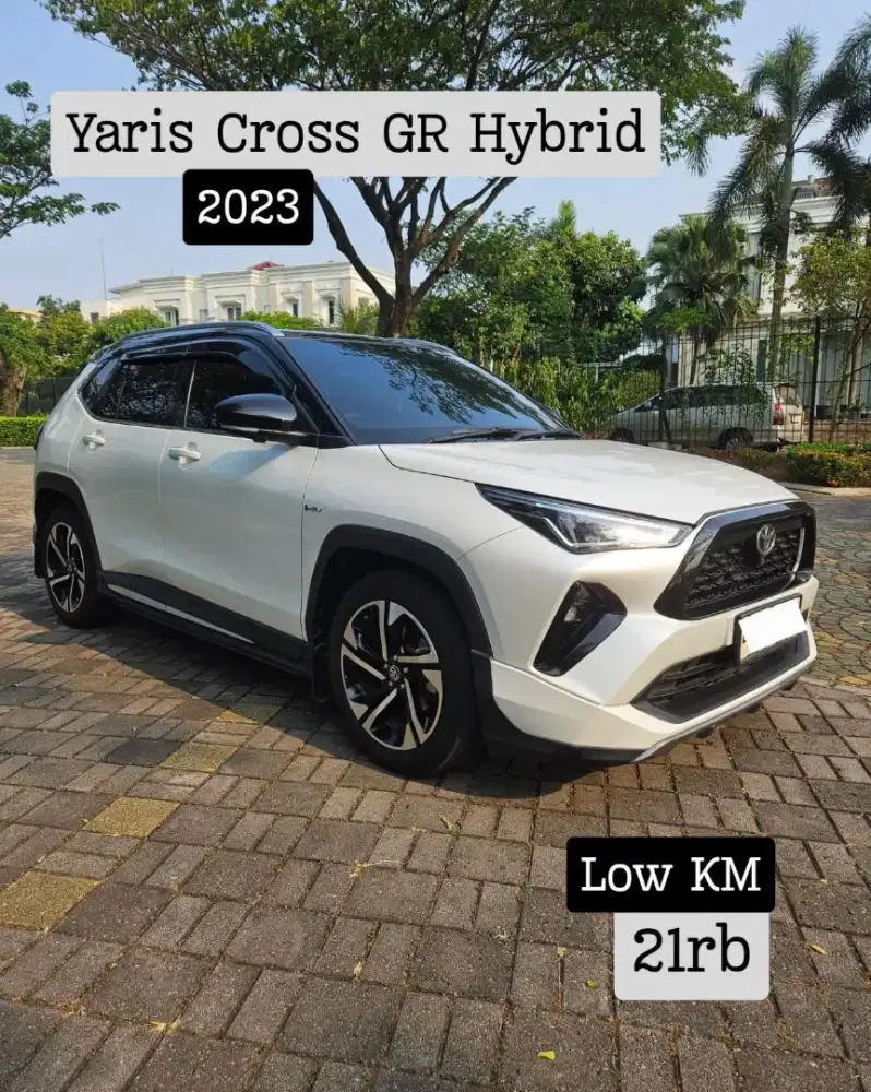 Toyota Yaris Cross GR Hybrid 2023 (Km 21rb) Cash!