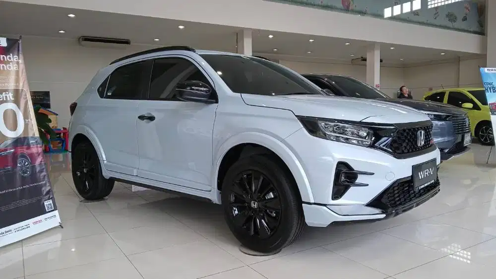 Mobil Baru Honda WR-V RS Sensing 2026 - Promo DP & Cicilan Ringan