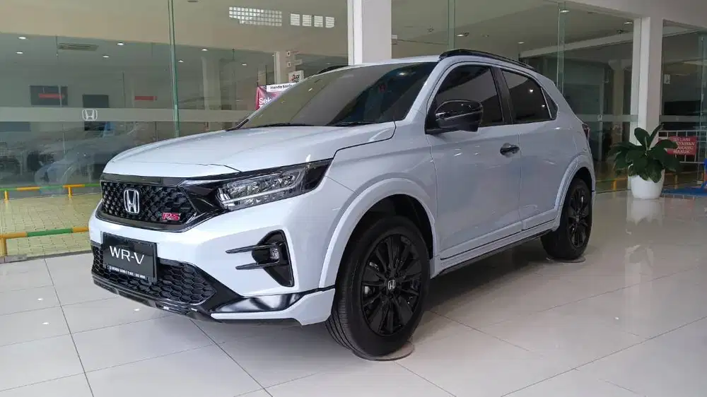 Mobil Baru Honda WR-V RS Sensing 2026 - Promo DP & Cicilan Ringan