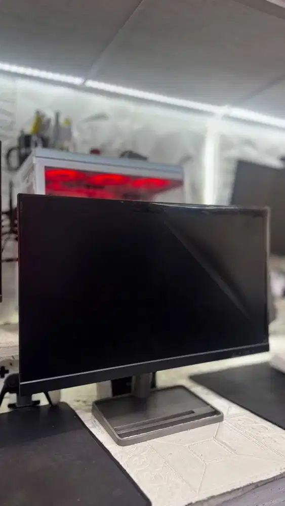 Monitor Lenovo L24i-30 24 inch Fhd Ips 75Hz Normal harga 350 ribu