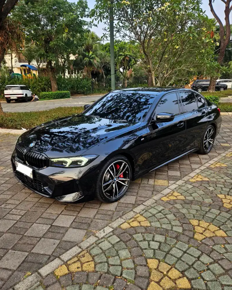 (KM 14rb) BMW 330i M-Sport Pro LCI 2023 [Cash!]