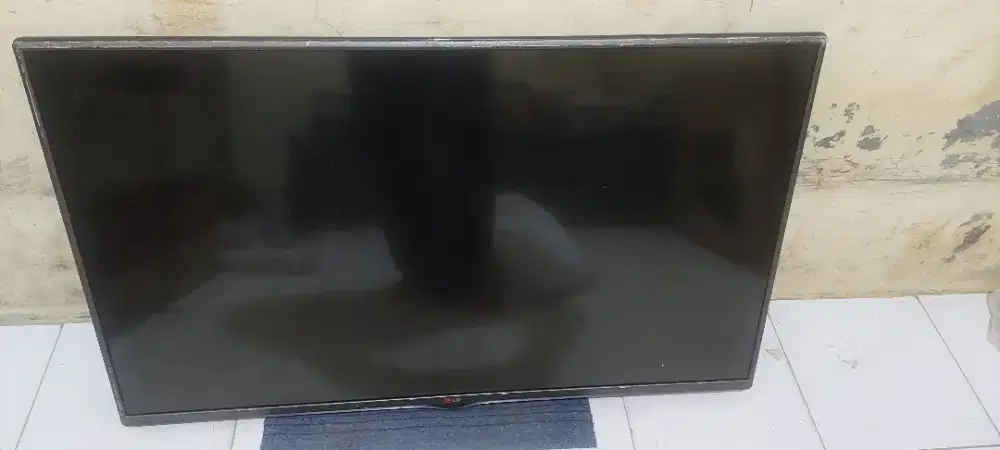 Tv lg 42 inch 42lb550a