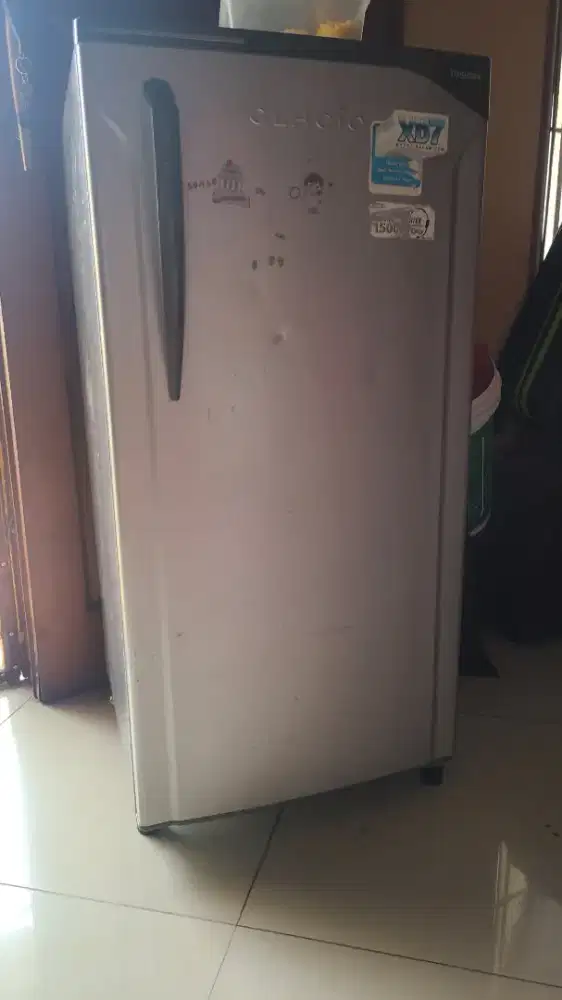 jual kulkas 1 pintu thosiba