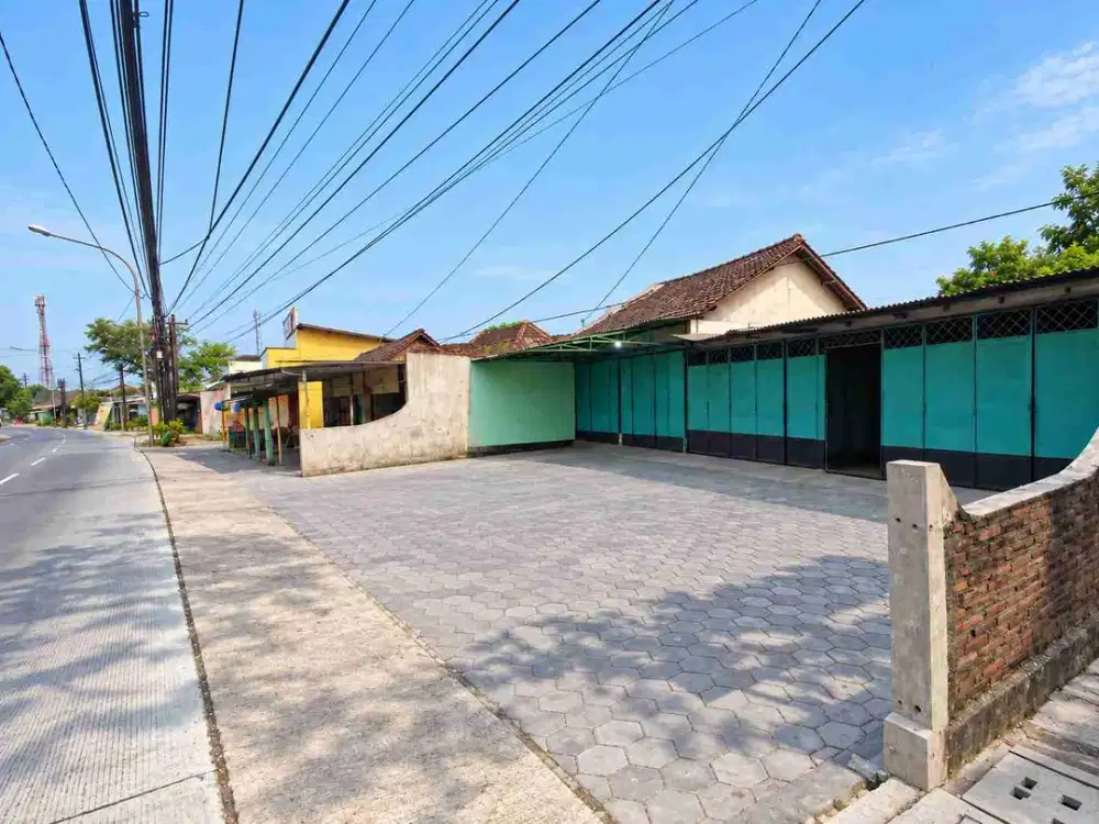 ruang usaha komersial pinggir jalanraya dekat solobaru harga ambyar