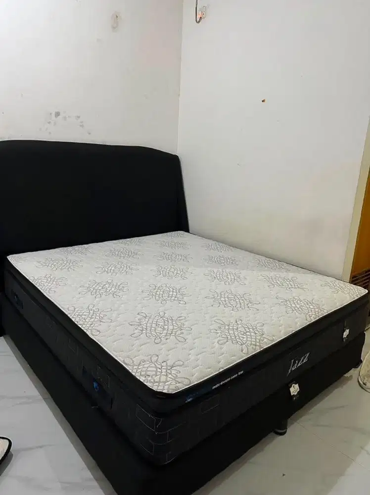 Tempat Tidur Ocean Spring Bed 180 x 200