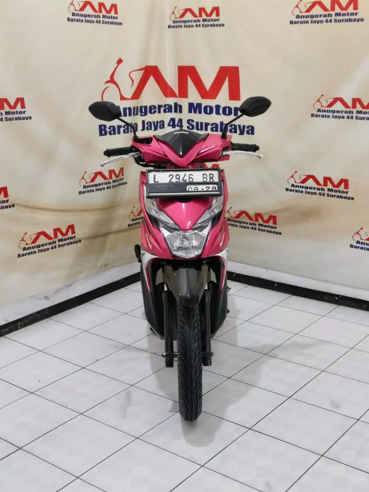 Honda Beat ECO Iss Tahun 2018 warna Magentha