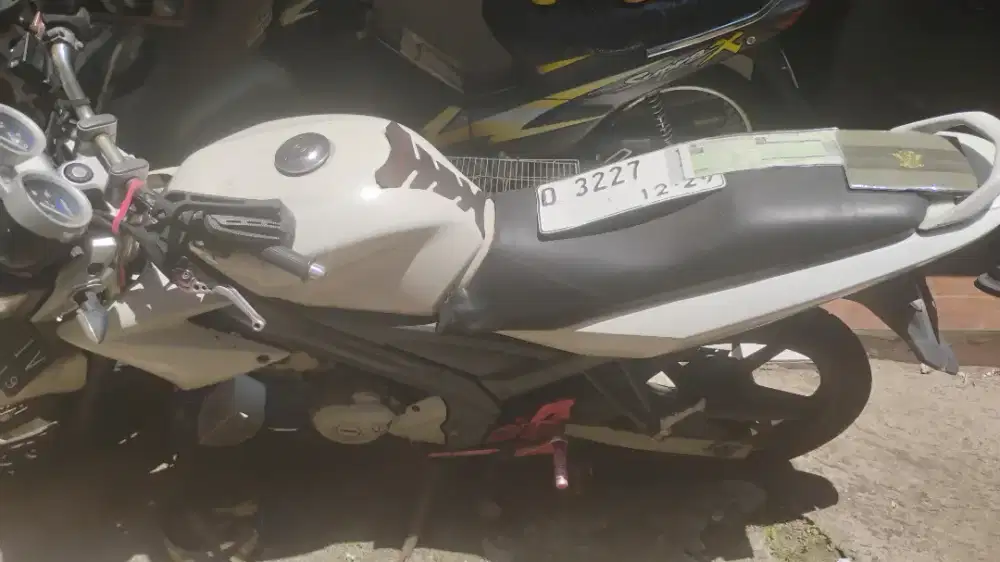motor yamaha vixion old 2012