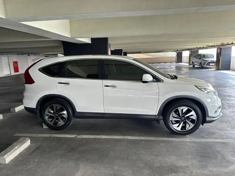 CRV 2.4 Prestige Fender 2015 Kondisi Istimewa