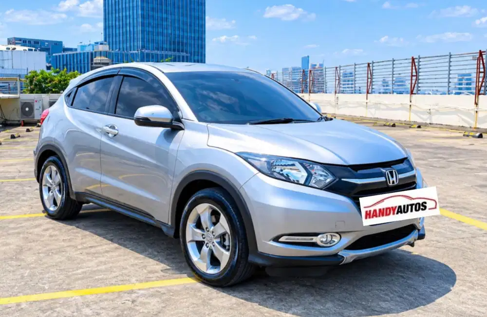 Honda HRV E 2017 Automatic Abu-abu Bulan Metalik