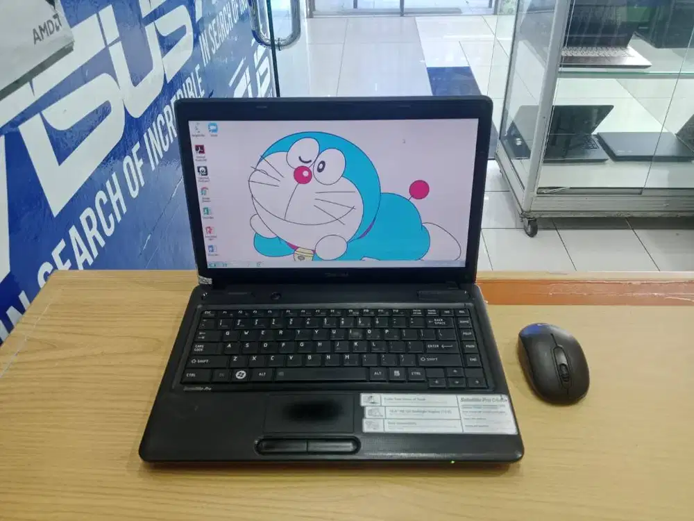 DIJUAL LAPTOP TOSHIBA C640 Core i3 Ram 4GB HDD 1000GB SIAP PAKAI